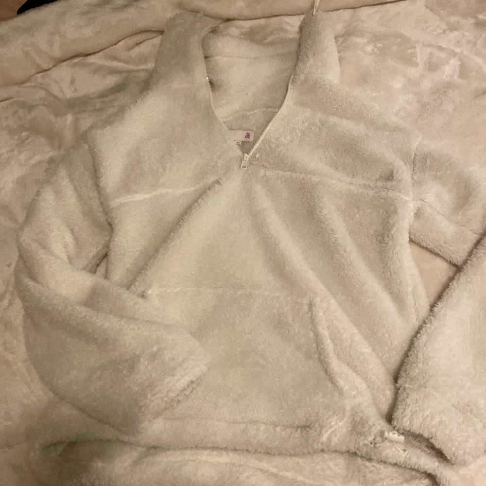 Fuzzy quarter zip jacket size small
